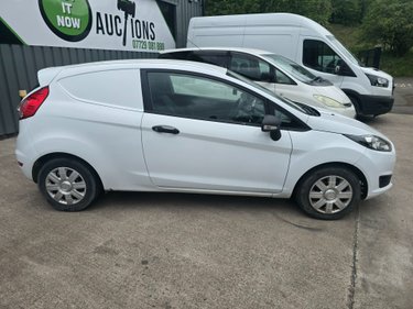 Ford Fiesta ECONETIC TDCI CREWCAB 1
