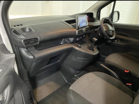 Peugeot Partner BLUEHDI PROFESSIONAL PREMIUM PLUS L1 12