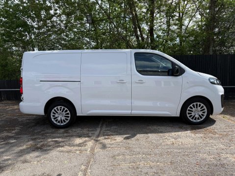 Vauxhall Vivaro L2H1 F2900 PRO S/S 10