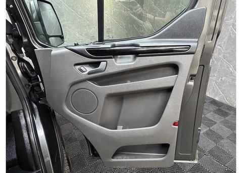 Ford Transit Custom 2.0 300 EcoBlue Limited Panel Van 5dr Diesel Manual L1 H1 Euro 6 (s/s) (130 31