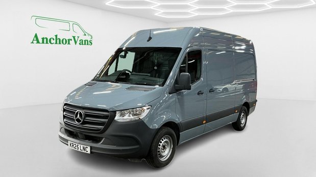 Mercedes-Benz Sprinter AUTO MWB L2H2 High Roof 315 Pro Air Con Camera EURO 6 1