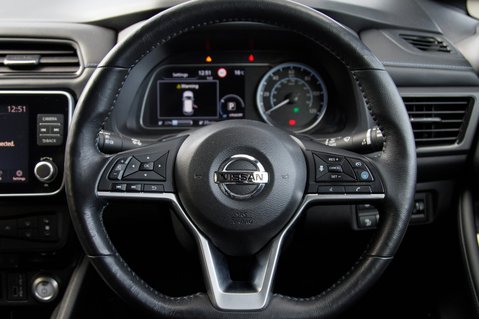 Nissan LEAF TEKNA 22