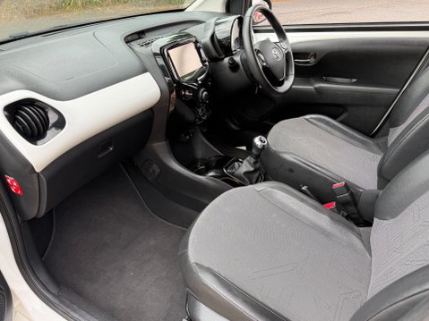Toyota Aygo VVT-I X-PRESSION 17