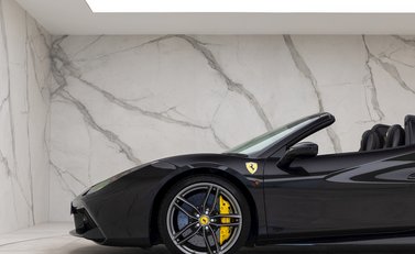 Ferrari 488 Spider 26