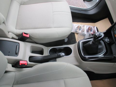 Ford B-Max 1.0T EcoBoost Titanium Navigator Euro 6 5dr 18