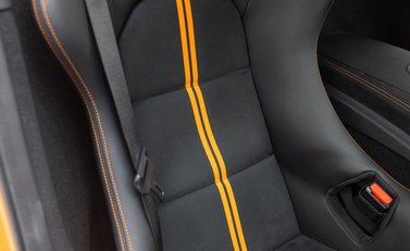 Mercedes-Benz Amg GT BLACK SERIES 13