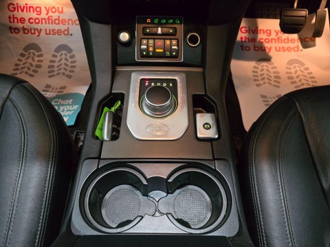 Land Rover Discovery 3.0 SD V6 HSE Auto 4WD Euro 5 5dr 34