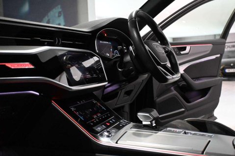 Audi A6 TDI QUATTRO S LINE BLACK EDITION MHEV 4