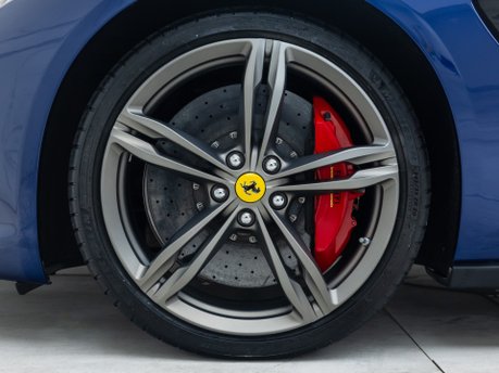 Ferrari GTC4 Lusso V12