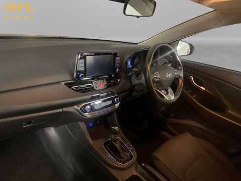 Hyundai i30 1.0 T-GDi MHEV SE Connect Hatchback 5dr Petrol Hybrid DCT Euro 6 (s/s) (120 14