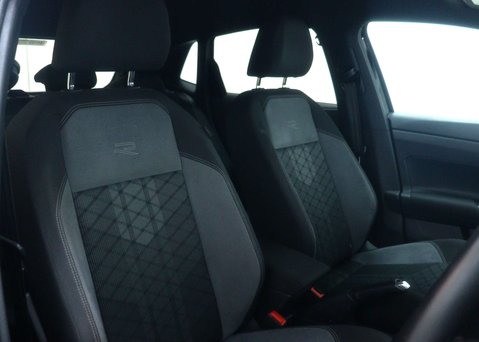 Volkswagen Polo 1.0 Polo R-Line TSi 5dr 42