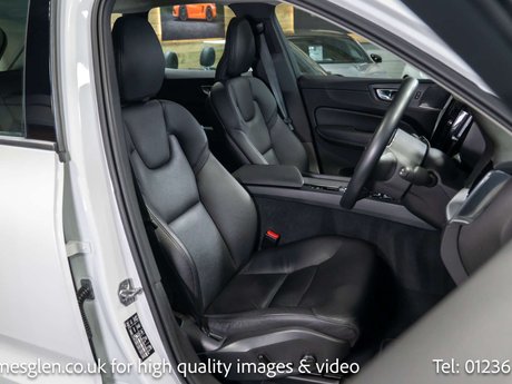 Volvo XC60 2.0 XC60 Momentum B4 MHEV AWD Auto 4WD 5dr 8
