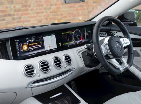 Mercedes-Benz S63 AMG Coupe 16