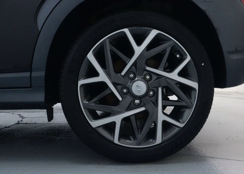 Hyundai KONA 1.6 h-GDi Ultimate SUV 5dr Petrol Hybrid DCT Euro 6 (s/s) (141 ps) 16