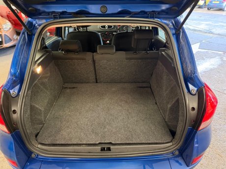 Renault Clio 1.5 dCi Dynamique Sport Tourer Euro 4 5dr 19