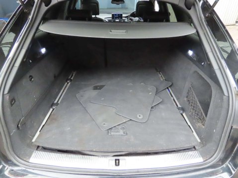 Audi A6 2.0 A6 Black Edition TDI Ultra 5dr 10