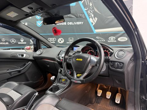 Ford Fiesta 1.6T EcoBoost ST-2 Euro 5 3dr 39