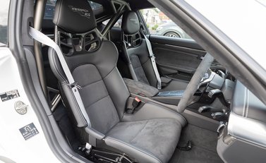 Porsche 911 (991.2) GT3 RS Weissach 12