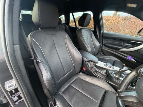 BMW 3 Series 3.0 340i M Sport Auto 5dr 27
