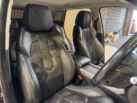 Land Rover Range Rover Evoque 2.2 Range Rover Evoque Pure eD4 4x2 5dr 41