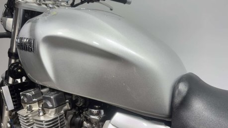 Yamaha XJR1300 2001 37K 1 OWNER NEW MOT SERVICED MUSCLE BIKE 1300CC 18