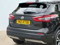 Nissan Qashqai 1.3 Qashqai N-Connecta DiG-T 5dr 28