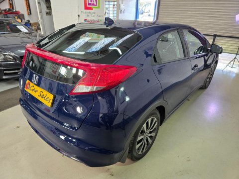 Honda Civic 1.6 i-DTEC ES-T Euro 5 (s/s) 5dr 11