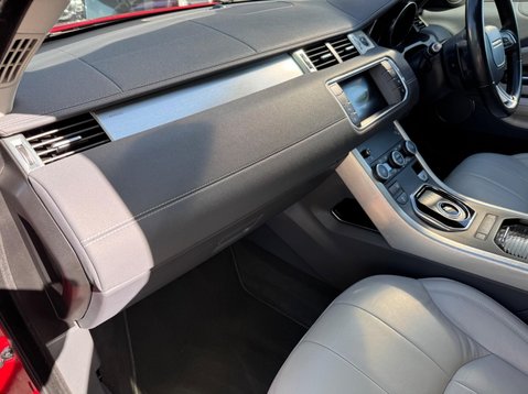 Land Rover Range Rover Evoque TD4 SE TECH 17