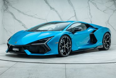 Lamborghini Revuelto 