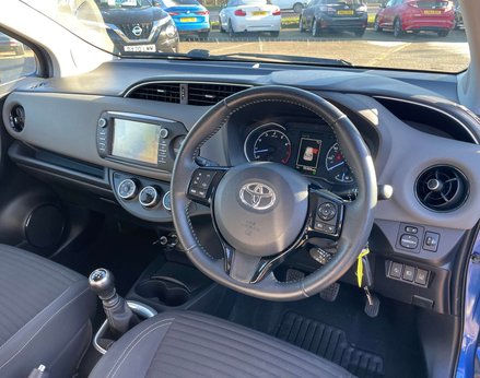 Toyota Yaris 1.5 Yaris Icon Tech VVT-i 5dr 17