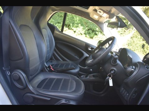 Smart Fortwo Coupe 1.0 Prime (Premium) Coupe 2dr Petrol Twinamic Euro 6 (s/s) (71 ps) 15