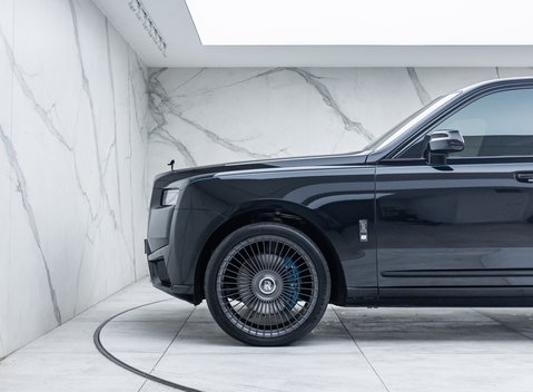 Rolls-Royce Cullinan Series II Black Badge 40