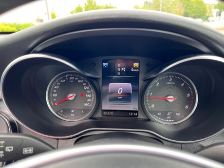 Mercedes-Benz GLC 2.1 GLC220d AMG Night Edition G-Tronic+ 4MATIC Euro 6 (s/s) 5dr 31