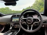 Jaguar XE R-DYNAMIC HSE BLACK 27