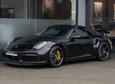 Porsche 911 Turbo S (992) 2
