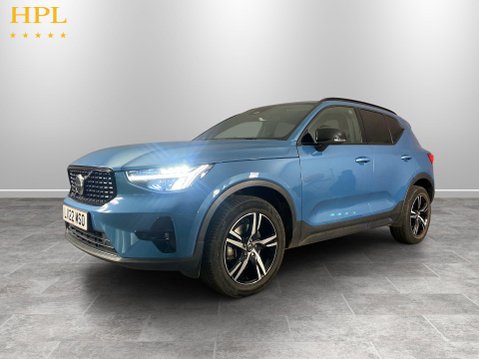 Volvo XC40 2.0 B3 MHEV Plus Dark SUV 5dr Petrol Hybrid DCT Auto Euro 6 (s/s) (163 ps) 3