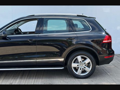 Volkswagen Touareg 3.0 Touareg V6 TSi Hybrid Auto 4WD 5dr 54