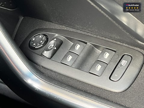 Peugeot 2008 1.5 BlueHDi Allure SUV 5dr Auto Diesel EAT Euro 6 (s/s) (120 ps) 36