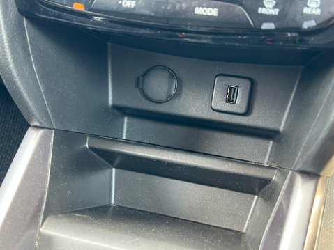 Suzuki Vitara SZ-T 27