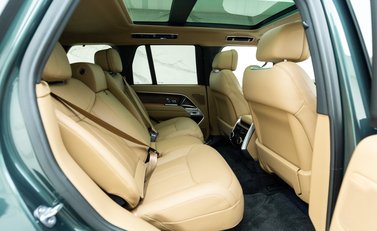 Land Rover Range Rover P530 AUTOBIOGRAPHY 12