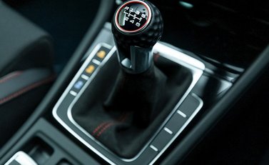 Volkswagen Golf GTI Clubsport S 19