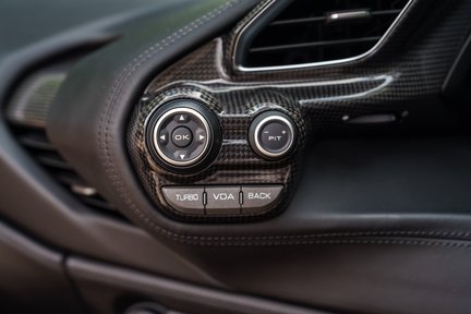 Ferrari 488 Spider 31