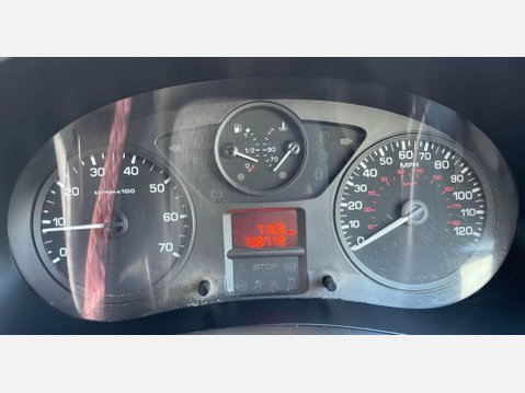 Citroen Berlingo 1.6 HDi 625 LX L1 5dr 27