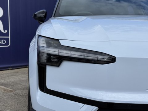 Volvo Ex30 Single Motor Extended Range 69kWh Plus SUV 5dr Electric Auto (272 ps) 12