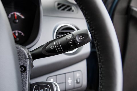 Hyundai i10 PREMIUM SE 13