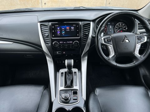 Mitsubishi Shogun Sport DI-D 4 10
