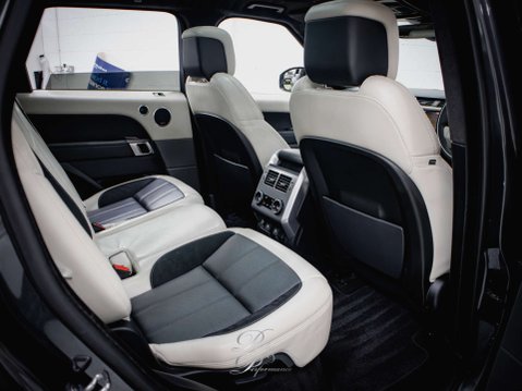 Land Rover Range Rover Sport 3.0 Range Rover Sport HST Auto 4WD 5dr 19