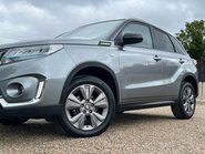 Suzuki Vitara SZ-T BOOSTERJET MHEV 15