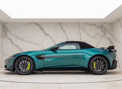 Aston Martin V8 Vantage Roadster F1 Edition 3