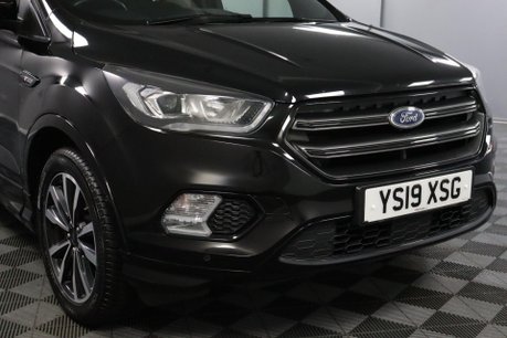 Ford Kuga ST-LINE 26